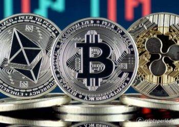 Bitcoin (BTC), Ethereum (ETH) y XRP al borde de un movimiento de precios significativo