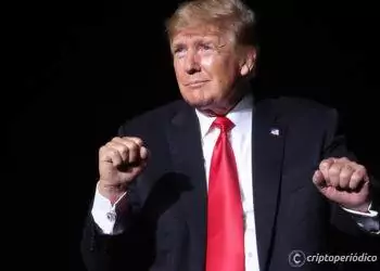 Donald Trump anuncia NFT de tarjetas comerciales digitales de $ 99