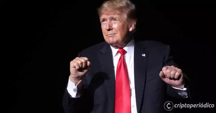 Donald Trump anuncia NFT de tarjetas comerciales digitales de $ 99