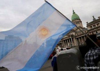 Según Bitwage, trabajar en el exterior para ganar y recibir dólares de Argentina es un mecanismo para evitar la inflación 