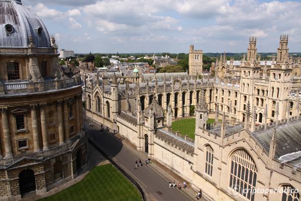 Las 5 mejores universidades para estudiar blockchain en el Reino Unido