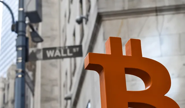 Las empresas de Wall Street se enfrentan a Binance, Coinbase y otras criptobolsas nativas 1 Las empresas de Wall Street se enfrentan a Binance, Coinbase y otras criptobolsas nativas