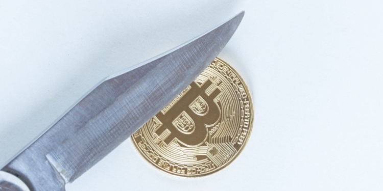Joven ucraniano de 23 años sufre robo de 250,000 dólares en criptomonedas en Tailandia