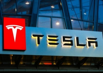 Acciones de Tesla Suben 8% tras Revelar Tenencias de Bitcoin por Más de $1.000 Millones