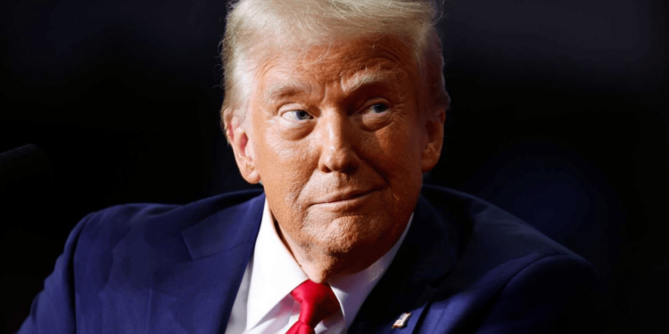 Trader logra ganancias de más de 100 millones con la memecoin de Trump[1]