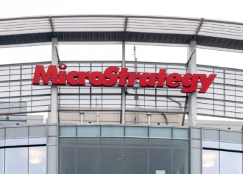 MicroStrategy Suma 11.000 BTC a su Cartera Tras Compra de $1.100 Millones en Bitcoin