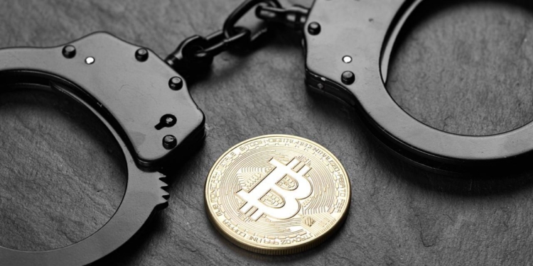 Comerciante de criptomonedas indio condenado a más de 10 años por lavado de dinero