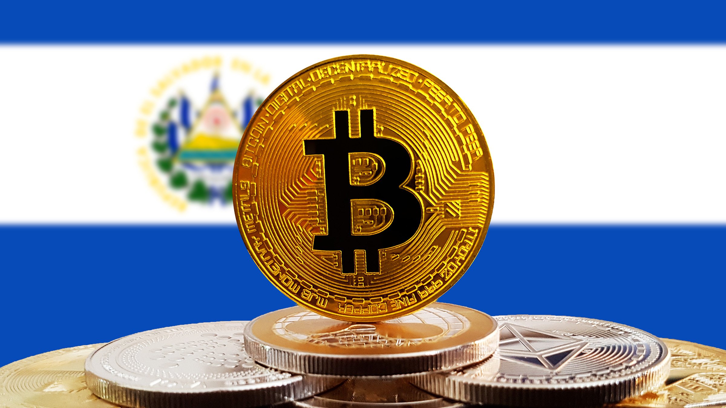 El Salvador aprovecha la caída de Bitcoin y adquiere otros 11 BTC 1 El Salvador Compra la Caída de Bitcoin, Adquiere Otros $1,1 Millones