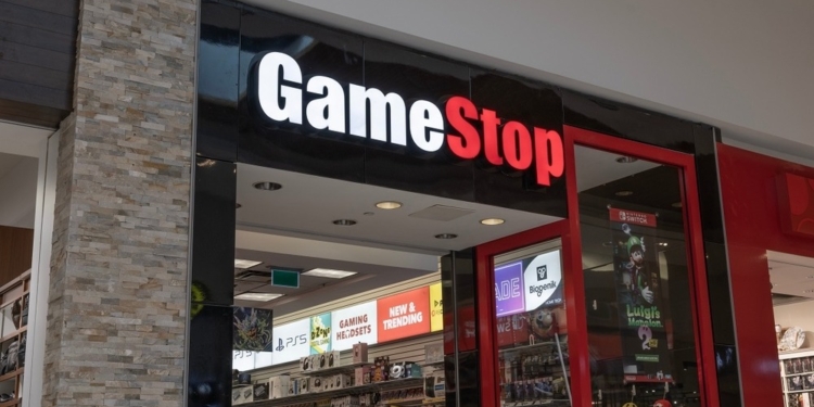 GameStop da un giro inesperado: ahora invertirá en Bitcoin como su nuevo refugio financiero.