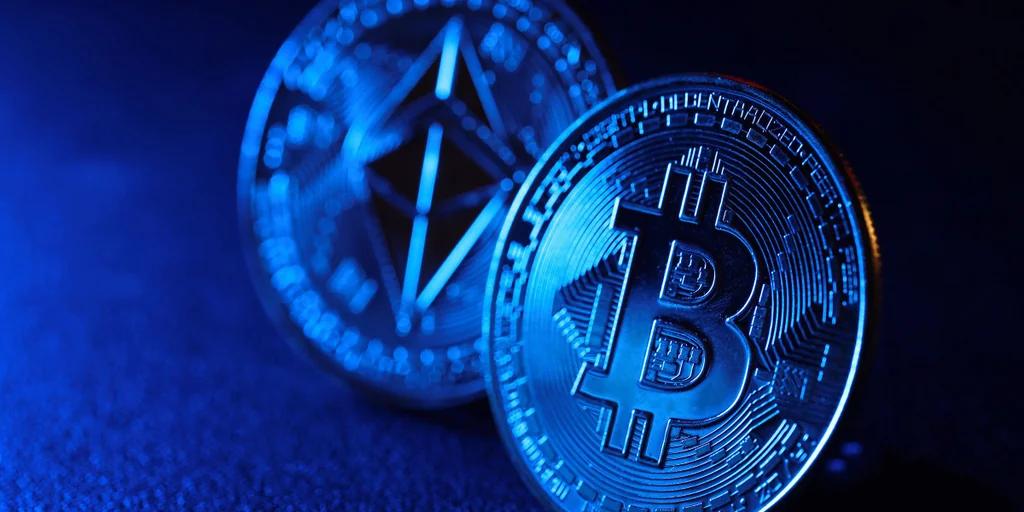 La caída de Bitcoin y Ethereum tras el nuevo golpe arancelario de Trump a China ¿Qué impacto tendrá?