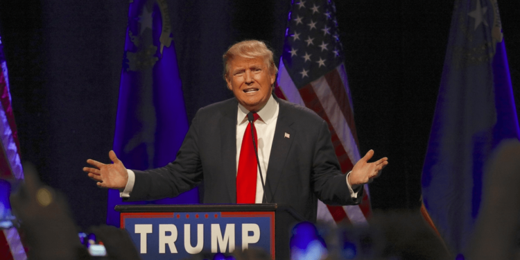 El sorprendente colapso de la Memecoin de Trump tras su inesperado auge por una cena privada.