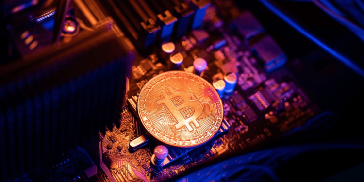 MARA, el gigante minero de Bitcoin, busca captar 2.000 millones de dólares para aumentar su reserva de BTC.
