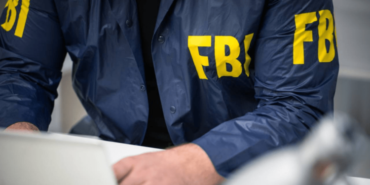 Los Abuelos en la Mira: Estafas Cripto de $9.300 Millones Impactan a los Adultos Mayores en 2024 según el FBI