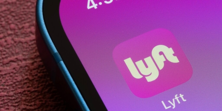 Lyft se adentra en el futuro de la navegación con Bee Maps de Solana: ¡Descubre cómo los mapas descentralizados están revolucionando el transporte!