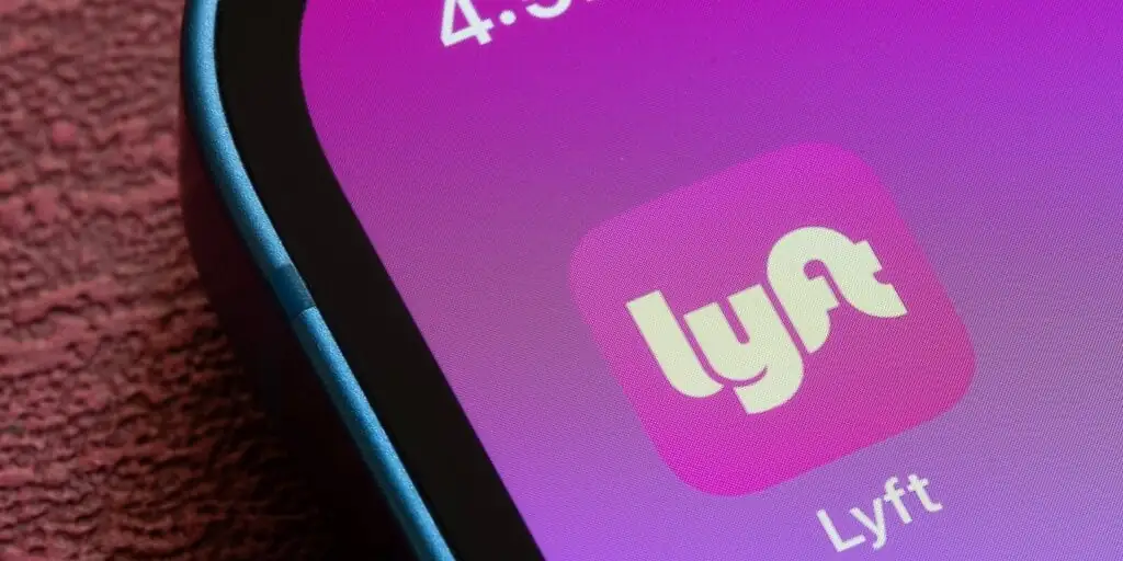 Lyft se adentra en el futuro de la navegación con Bee Maps de Solana: ¡Descubre cómo los mapas descentralizados están revolucionando el transporte!