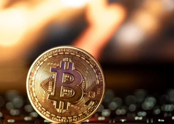 Las reservas de Bitcoin en exchanges alcanzan su nivel más bajo en siete años