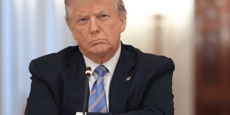 Trump se Prepara para Dos Exclusivas Cenas de Criptomonedas: ¿Qué Temas se Abordarán? 1 Trump se Prepara para Dos Exclusivas Cenas de Criptomonedas: ¿Qué Temas se Abordarán?