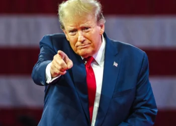 El derroche de la Cena Cripto de Trump: VIPs desembolsan $4,8 millones cada uno.