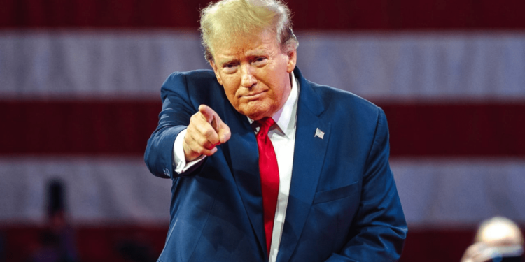 El derroche de la Cena Cripto de Trump: VIPs desembolsan $4,8 millones cada uno.
