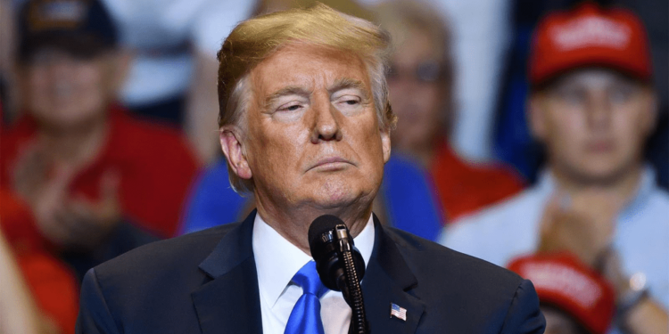 Bitcoin en pausa: ¿Qué impacto tendrán las quejas de Trump sobre la economía y la decisión de la Fed?