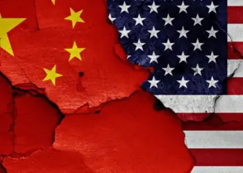 ¿El marcado descenso del Bitcoin impulsa un repunte en las acciones tras la rebaja de aranceles entre Estados Unidos y China?