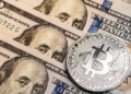 Las Corporaciones Apostarán 330.000 Millones de Dólares en Bitcoin para 2029 según Bernstein