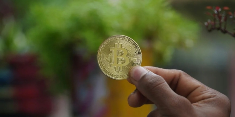 Más estadounidenses apuestan por el bitcoin que por el oro: un hito en la inversión cripto 1 Más estadounidenses apuestan por el bitcoin que por el oro: un hito en la inversión cripto