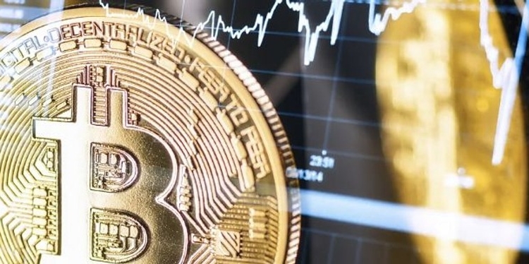 El bitcoin alcanza por primera vez los 100.000 dólares desde febrero: ¿qué implica este hito?