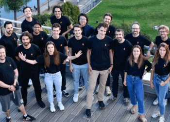 Mistral AI lanza una versión que arrebata el trono a Claude 3.7 y Llama 4 a un precio insuperable.