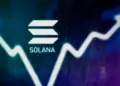 Empresa cotizada en Nasdaq logra un récord histórico al superar los 100 millones en su tesorería de Solana.