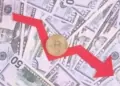 Bitcoin se enfrenta a una caída tras alcanzar niveles récord: ¿qué riesgos macroeconómicos y presiones en el mercado de derivados están en juego?