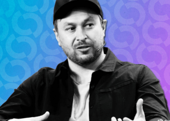 El cofundador de Solana desata la controversia al calificar las memecoins como 'basura digital' a pesar de su creciente popularidad.