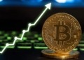 Bitcoin podría alcanzar los 131.000 dólares: Un analista anticipa un espectacular rally tras el nuevo máximo histórico.