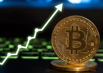 Bitcoin podría alcanzar los 131.000 dólares: Un analista anticipa un espectacular rally tras el nuevo máximo histórico.