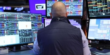 Revelaciones de Santiment: ¿Qué depara el futuro para Bitcoin, Ethereum y Dogecoin?