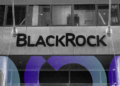La SEC Retrasa las Decisiones Clave sobre el Staking de ETFs de Ethereum y los Fondos de XRP y Solana de Franklin