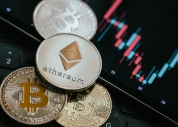 ¿Se avecina un gran impulso en Bitcoin y Ethereum para cerrar el año? Tom Lee revela las claves de la inversión.