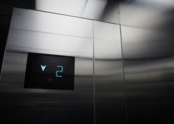 El curioso vaivén del Bitcoin: ¿en ascenso o en caída libre?