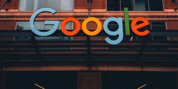 Google impulsa la adopción masiva de blockchain, pero pone en jaque la descentralización