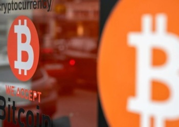 La lucha entre el oro y el bitcoin: ¿podrían los bancos centrales adoptar criptomonedas en sus reservas?