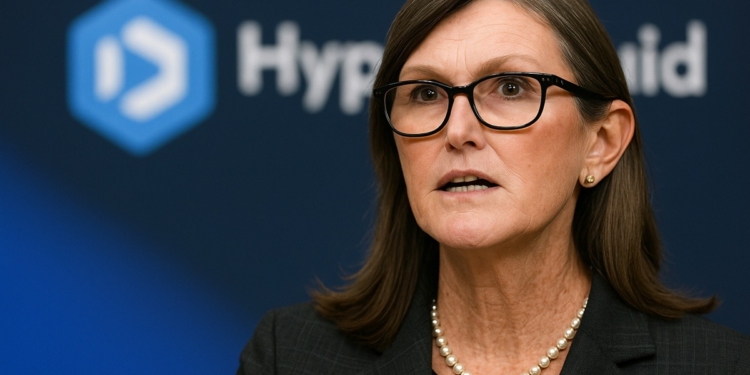 Cathie Wood ve en Hyperliquid el potencial inicial de Solana