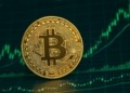 Bitcoin arranca octubre con un prometedor resurgimiento tras un sorprendente aumento del 90% en el último año.