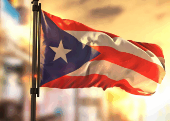 Senador Acusa a Magnate Cripto de Eludir Control Fiscal en Puerto Rico