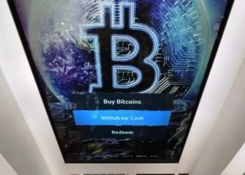 El oro y Bitcoin alcanzan máximos históricos en medio de la tormenta económica.