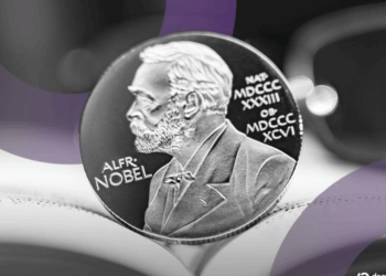 László Krasznahorkai, Nobel de Literatura 2025, sorprende al calificar las criptomonedas como la máxima evidencia de la virtualidad del dinero.