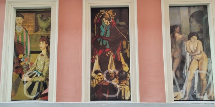 Murcia celebra la conexión entre Hernández Carpe y sus influyentes maestros Solana y Vázquez Díaz en una emocionante exposición.