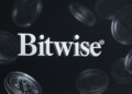 La sorprendente conexión entre Bitcoin y el resurgimiento del oro, según el CIO de Bitwise