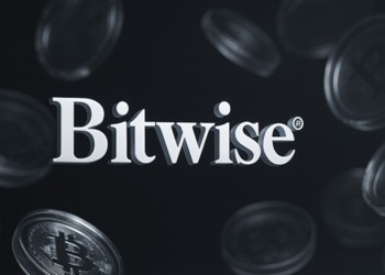 La sorprendente conexión entre Bitcoin y el resurgimiento del oro, según el CIO de Bitwise