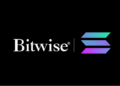 Bitwise lanza un ETF de staking en Solana y sorprende con 55,4 millones de dólares en su estreno. 12 Bitwise lanza un ETF de staking en Solana y sorprende con 55,4 millones de dólares en su estreno.