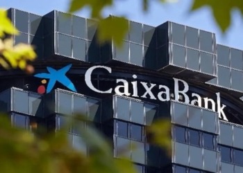 CaixaBank abre la puerta a la inversión en criptomonedas con ETP de bitcoin para sus clientes.
